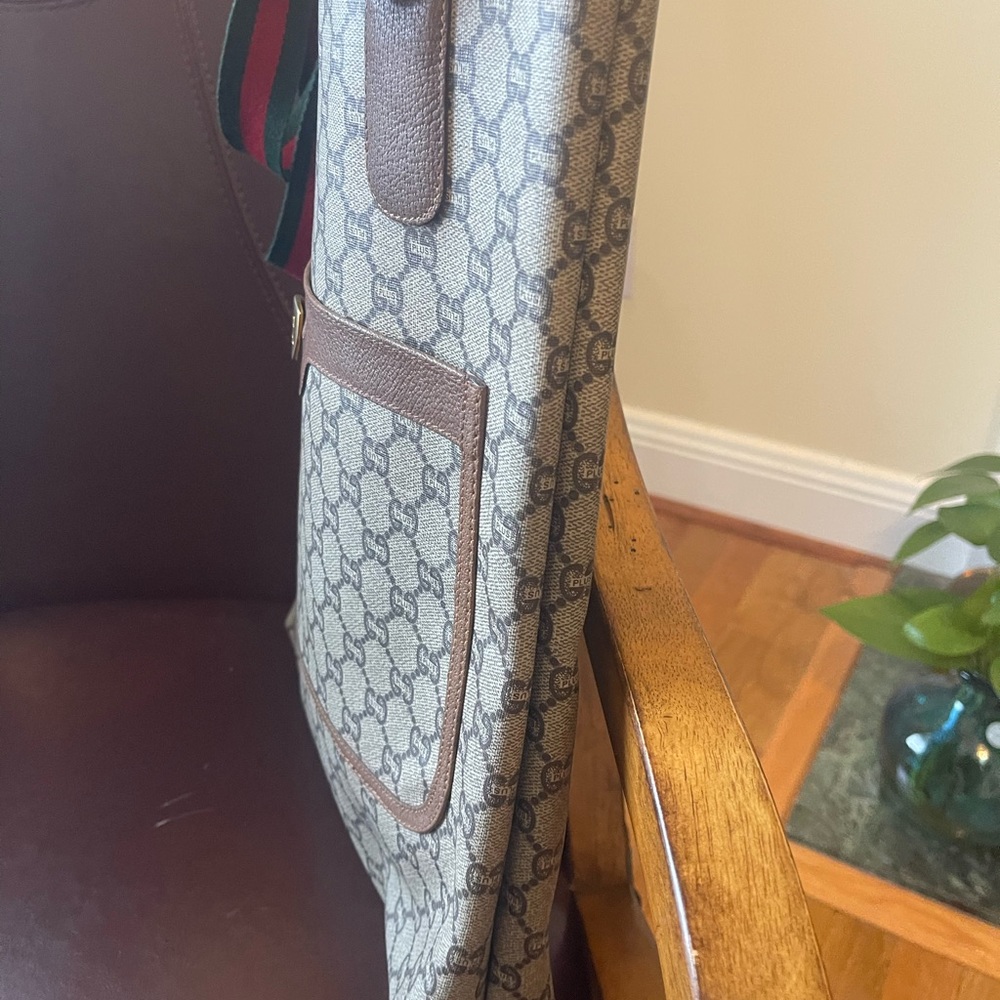 Gucci Large Monogram Tote - Picture 3 of 10